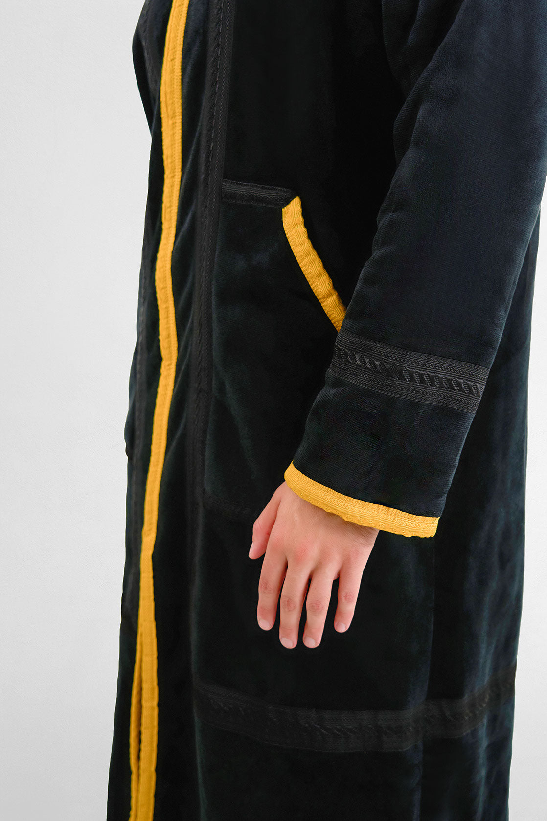 Original Hooded Farwa Onyx Gold