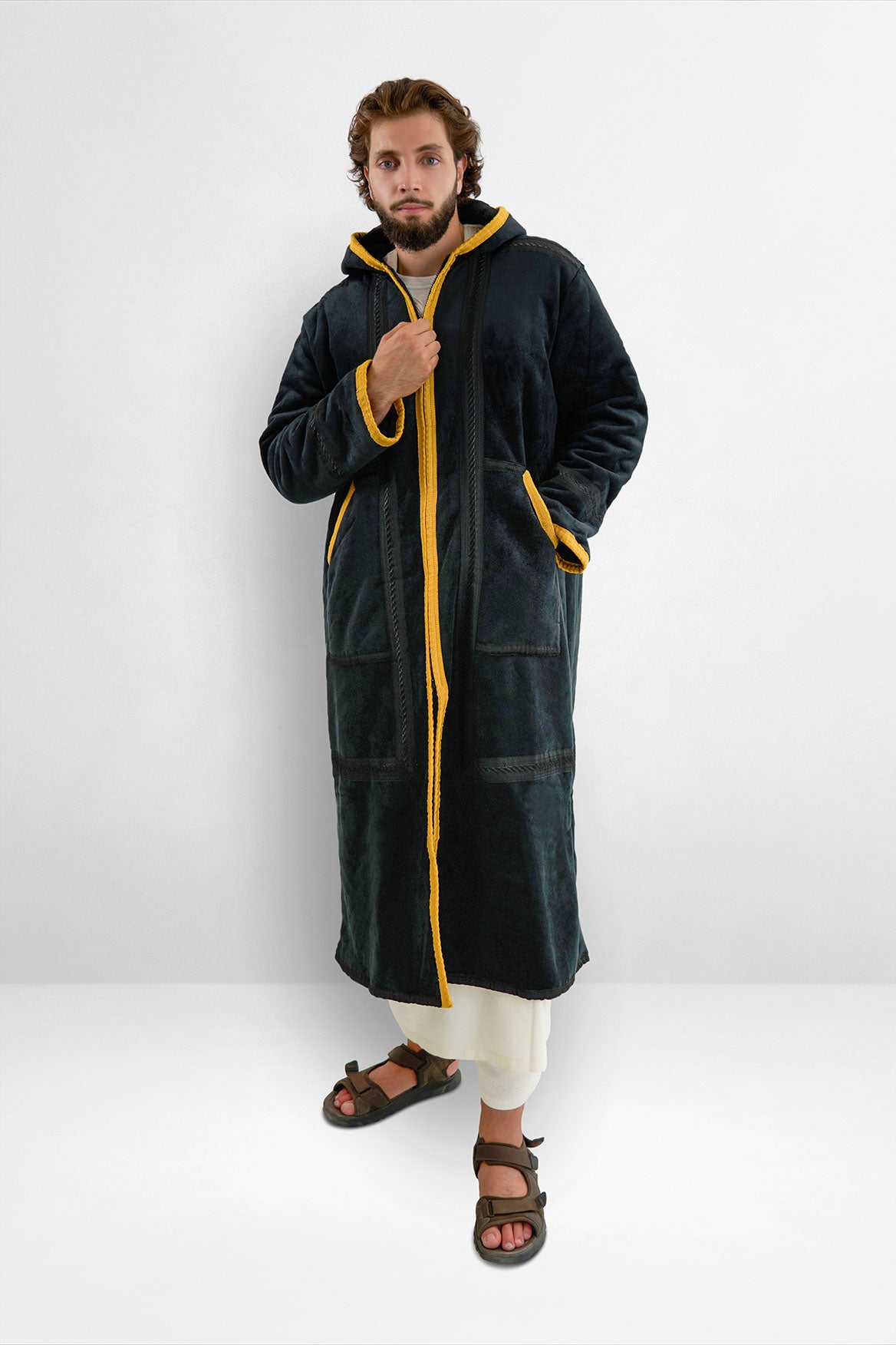 Original Hooded Farwa Onyx Gold