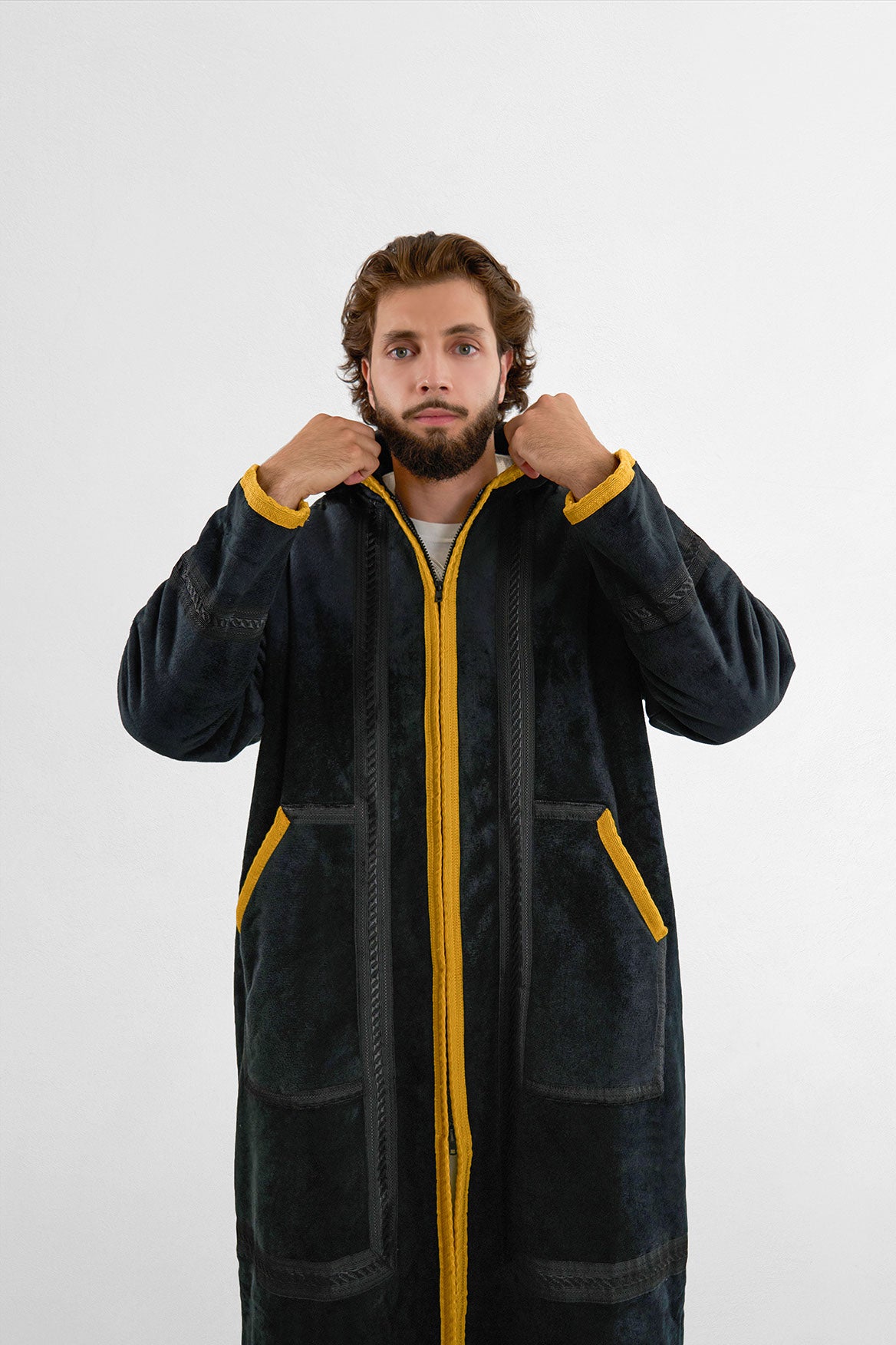 Original Hooded Farwa Onyx Gold