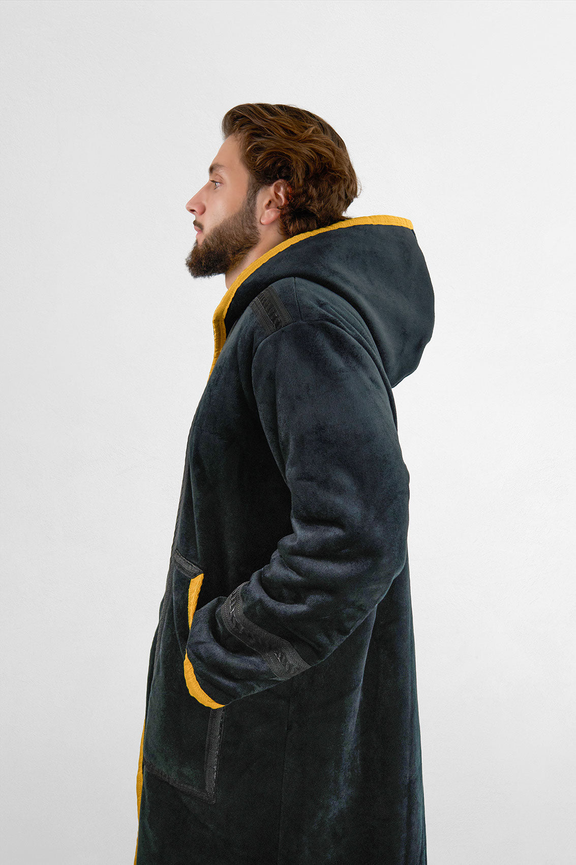 Original Hooded Farwa Onyx Gold