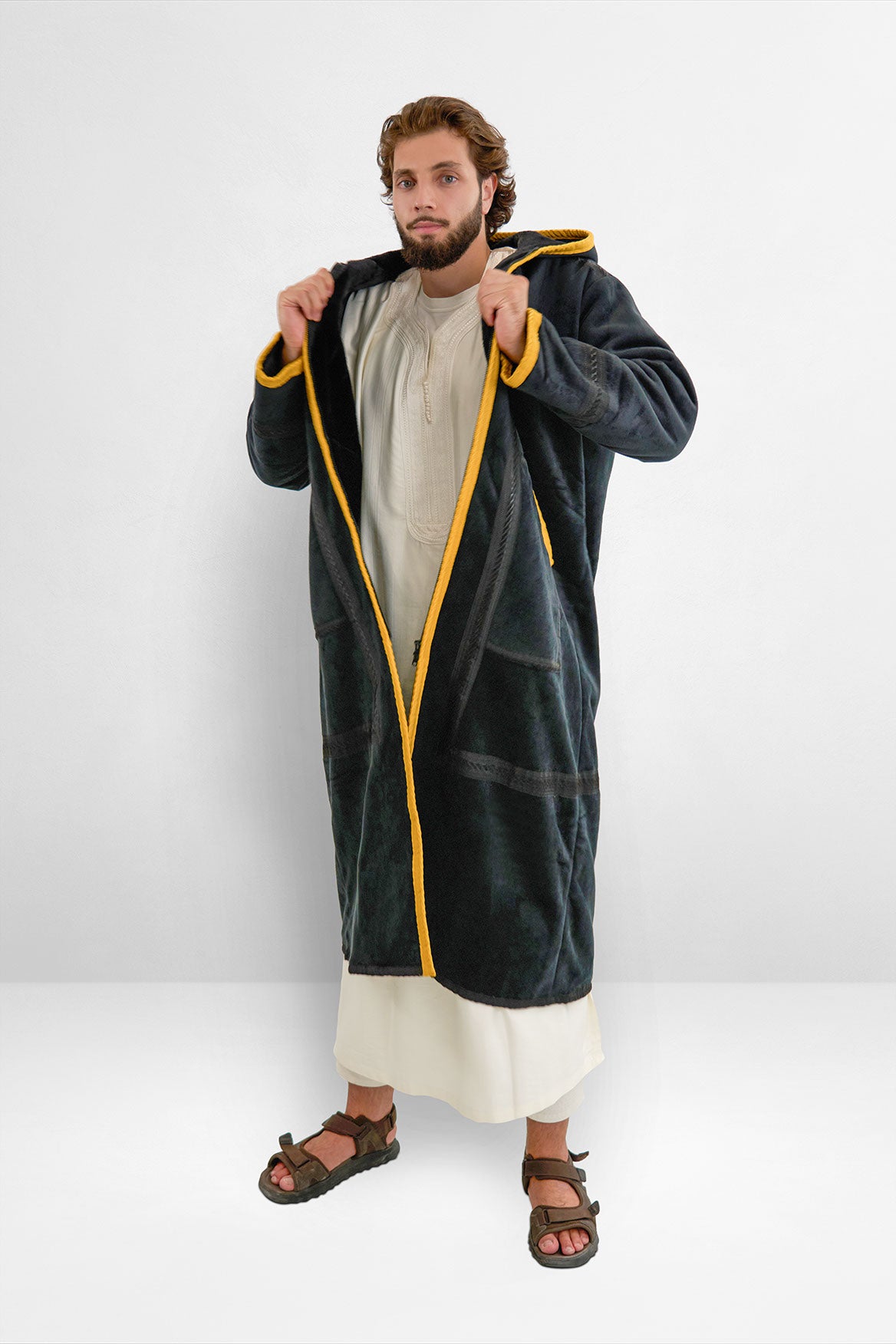 Original Hooded Farwa Onyx Gold